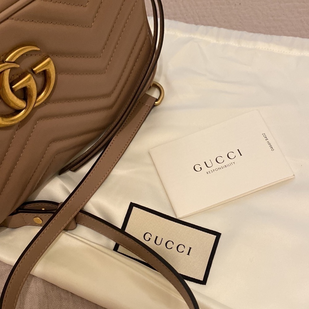 Gucci Marmont Camera small quilted leather shoulder bag. New. - Picture 14 of 15